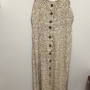 Leopard Print Button-Down midi dress. Size Small.